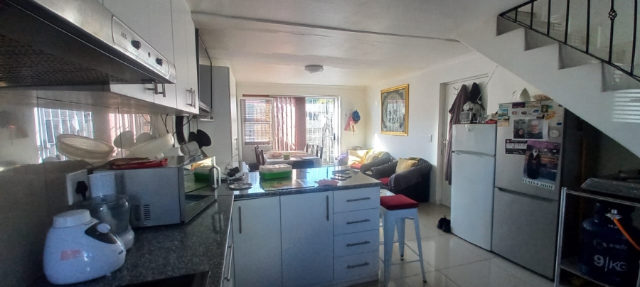 3 Bedroom Property for Sale in Athlone Western Cape